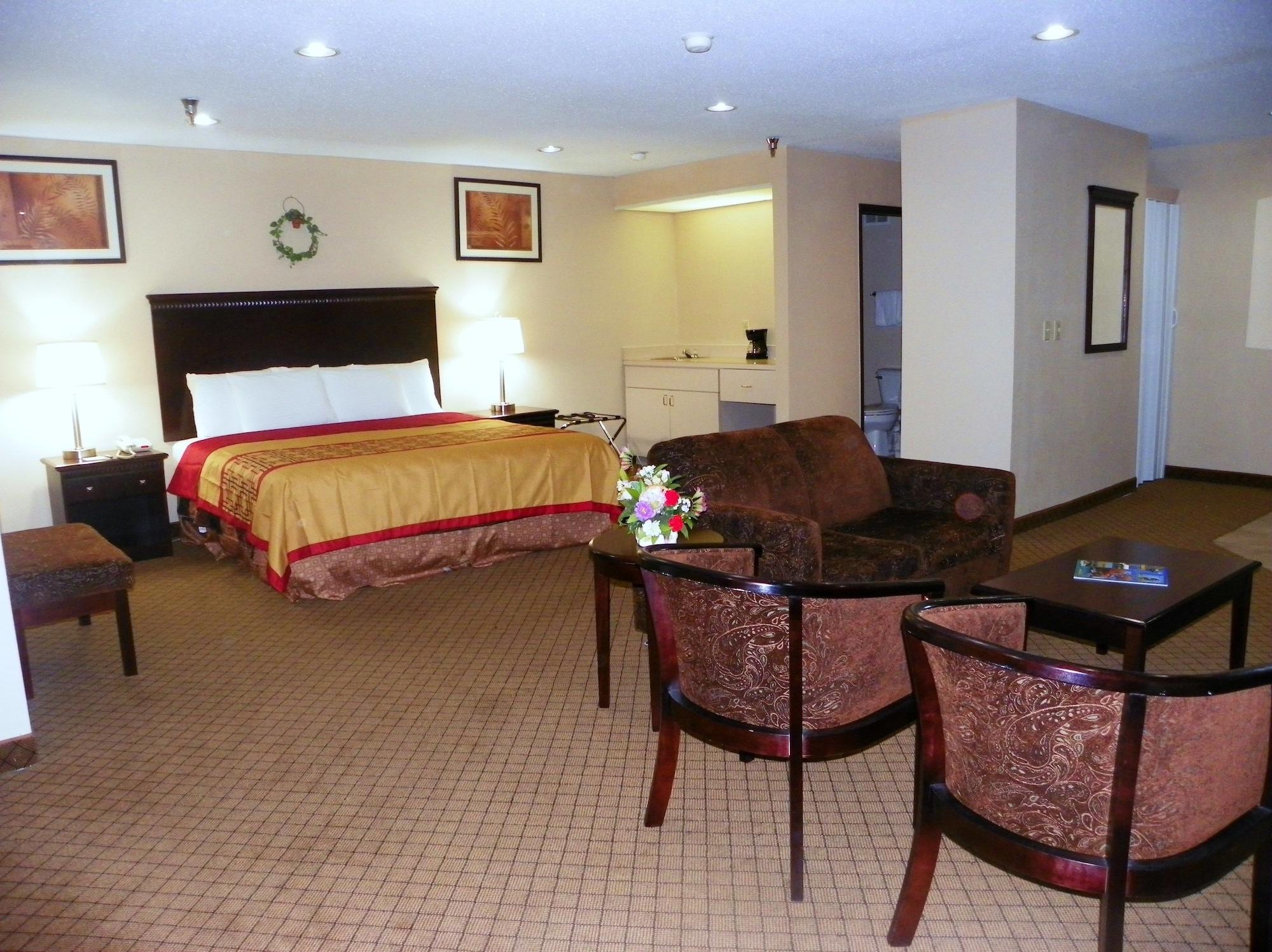 Royalton Inn & Suites Upper Sandusky Buitenkant foto
